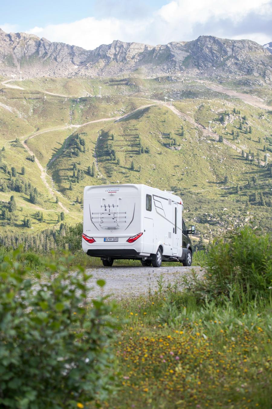  Hymer B-MC 2018 года  (фото 2 из 26)